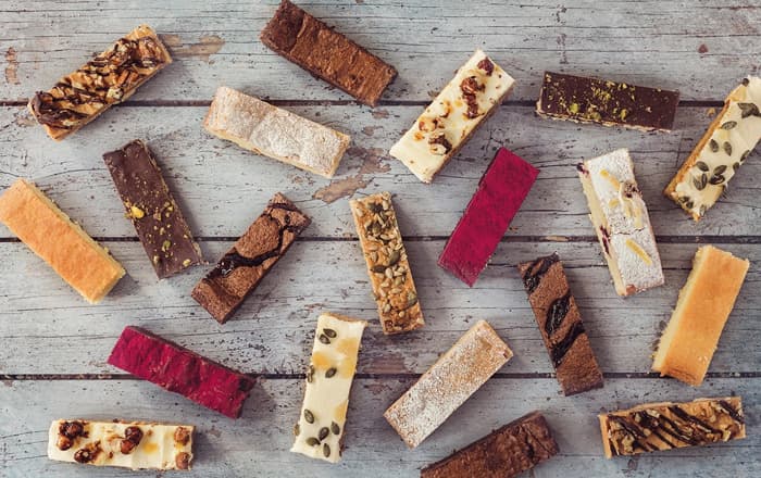 Cakes And Traybakes Right To Your Door…
